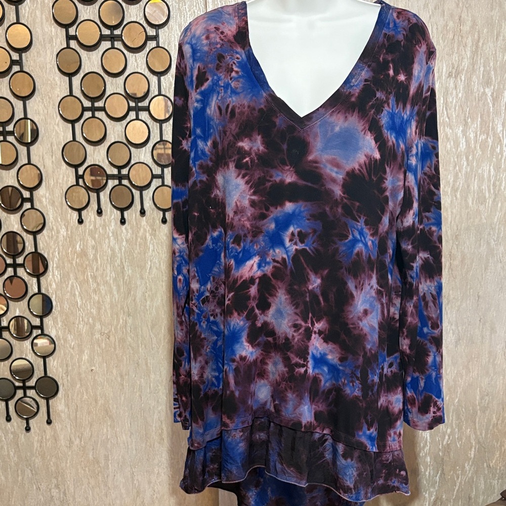 Soft Surroundings V-Neck Tie-Dye Tunic in Blue and Purple
